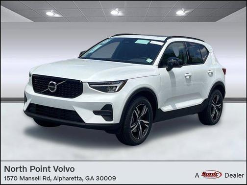 2026 Volvo XC40 B4 Core