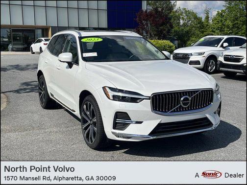 2023 Volvo XC60 B5 Ultimate Bright Theme