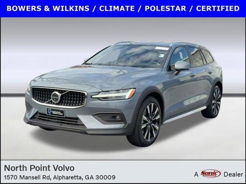 2023 Volvo V60 Cross Country B5 Ultimate