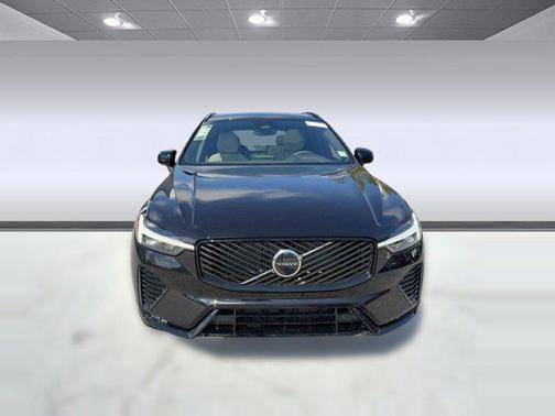 2026 Volvo XC60 B5 Core