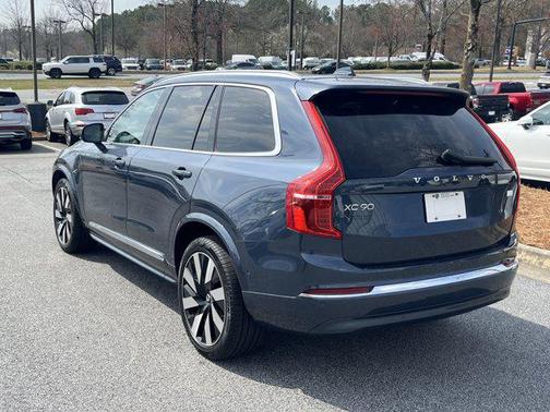 2023 Volvo XC90 Recharge Plug-In Hybrid T8 Ultimate Bright Theme 7-Seater