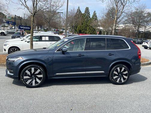 2023 Volvo XC90 Recharge Plug-In Hybrid T8 Ultimate Bright Theme 7-Seater