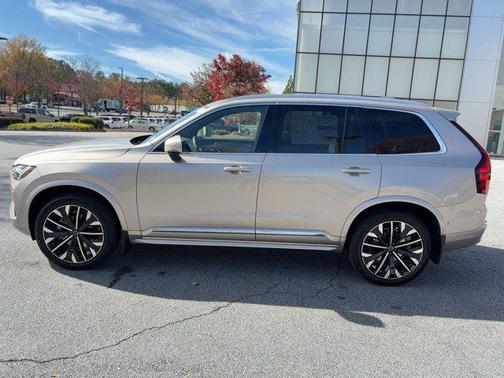 2026 Volvo XC90 B6 Plus 6-Seater