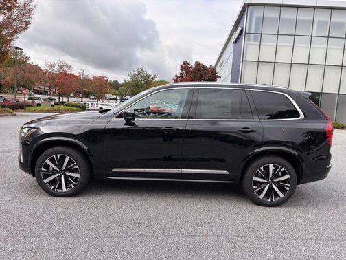 2026 Volvo XC90 B5 Core