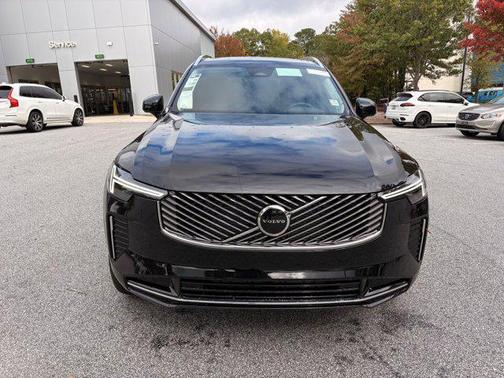 2026 Volvo XC90 B5 Core