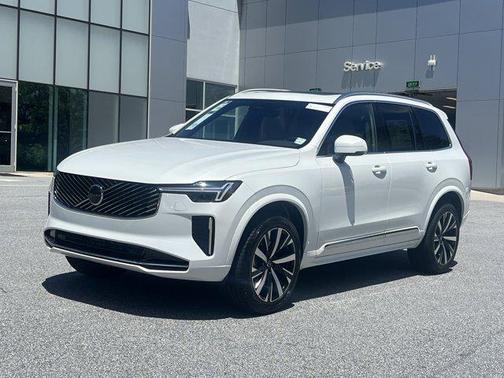 2026 Volvo XC90 B5 Core