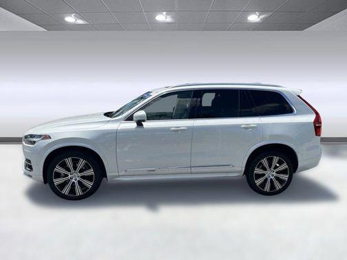 2023 Volvo XC90 B6 Ultimate 7-Seater