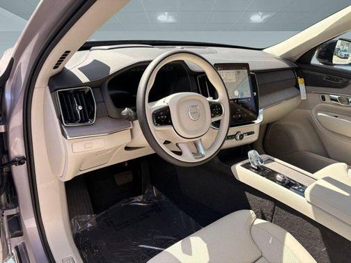 2026 Volvo XC90 B6 Ultra Dark Theme 7-Seater
