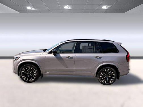 2026 Volvo XC90 B6 Ultra Dark Theme 7-Seater