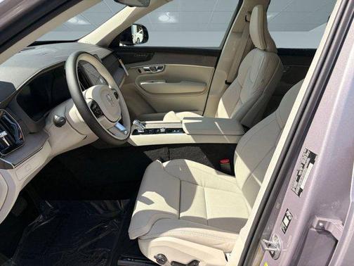 2026 Volvo XC90 B6 Ultra Dark Theme 7-Seater