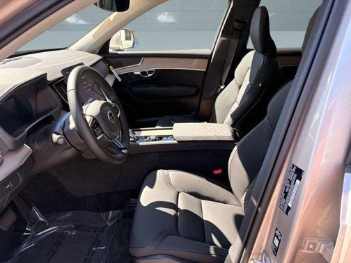 2026 Volvo XC90 B5 Core