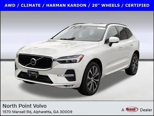 2022 Volvo XC60 B5 Momentum