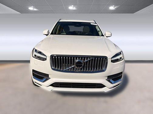 2024 Volvo XC90 Recharge Plug-In Hybrid T8 Ultimate Bright Theme 7-Seater