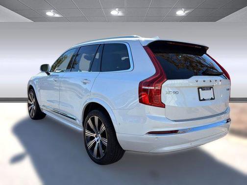 2024 Volvo XC90 B6 Plus Bright Theme 7-Seater