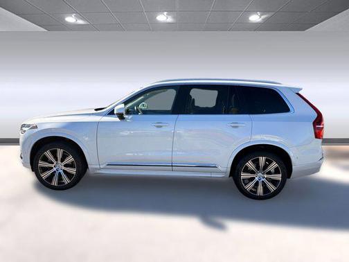 2024 Volvo XC90 B6 Plus Bright Theme 7-Seater