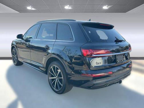 2021 Audi Q7 55 Premium Plus