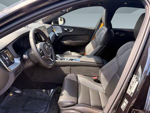 2026 Volvo XC60 Plug-In Hybrid T8 Polestar