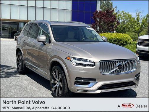 2024 Volvo XC90 B5 Plus Bright Theme