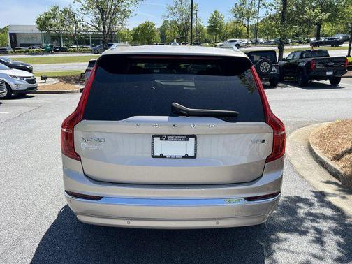 2024 Volvo XC90 B5 Plus Bright Theme