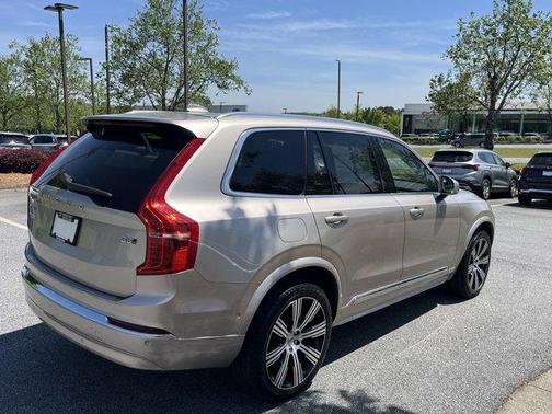 2024 Volvo XC90 B5 Plus Bright Theme