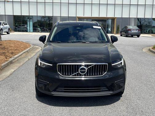 2024 Volvo XC40 B5 Core Bright Theme