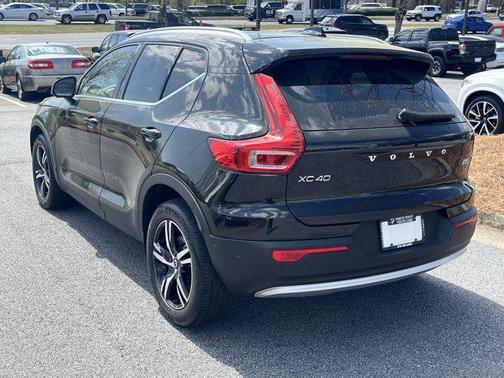2024 Volvo XC40 B5 Core Bright Theme