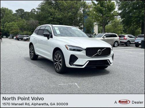 2025 Volvo XC60 B5 Plus