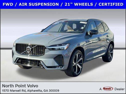 2023 Volvo XC60 B5 Ultimate Dark Theme