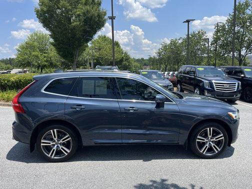 2020 Volvo XC60 T5 Momentum