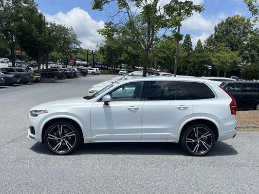 2017 Volvo XC90 T6 R-Design