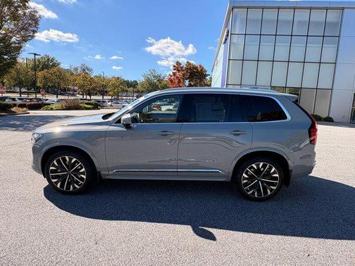 2026 Volvo XC90 B6 Plus 7-Seater