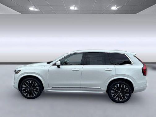 2026 Volvo XC90 B6 Plus 7-Seater