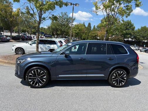2025 Volvo XC90 B6 Plus 7-Seater