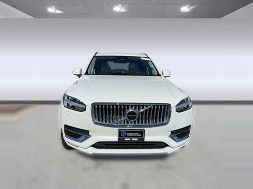 2023 Volvo XC90 B6 Plus 7-Seater