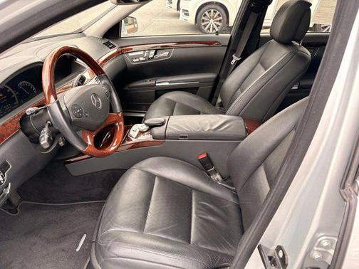 2011 Mercedes-Benz S-Class S 550