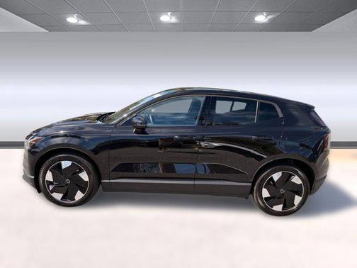 2025 Volvo EX30 Twin Motor Plus