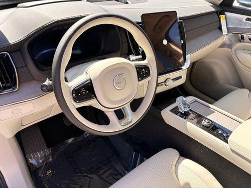 2026 Volvo XC90 B6 Ultra 6-Seater