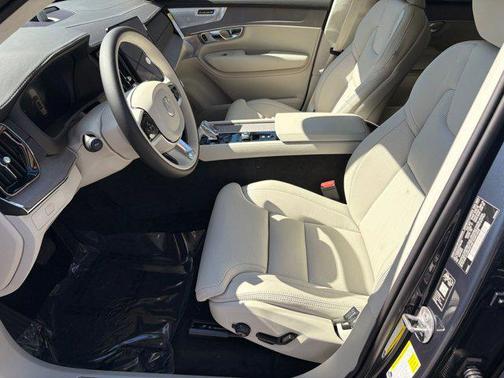 2026 Volvo XC90 B6 Ultra 6-Seater
