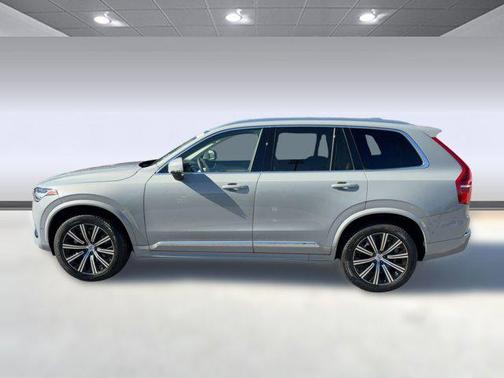 2025 Volvo XC90 B5 Plus
