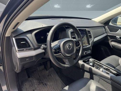 2024 Volvo XC90 B5 Core Bright Theme