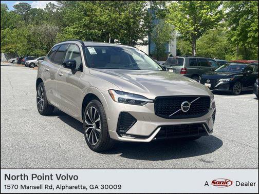 2025 Volvo XC60 B5 Plus