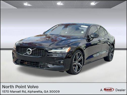 2022 Volvo S60 T5 R-Design