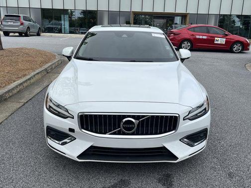 2022 Volvo S60 T5