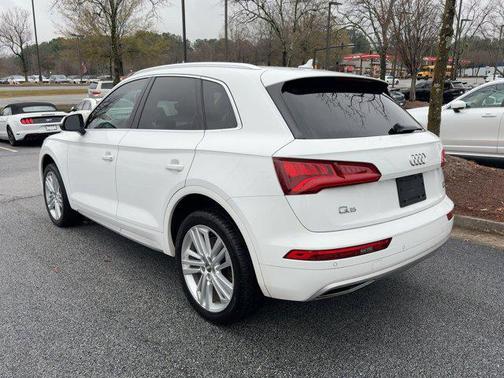 2018 Audi Q5 2.0T Premium Plus