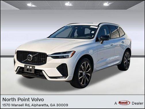 2025 Volvo XC60 B5 Plus