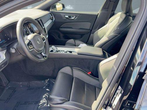 2024 Volvo S60 B5 Plus Black Edition