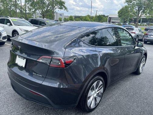 2024 Tesla Model Y Long Range Dual Motor All-Wheel Drive