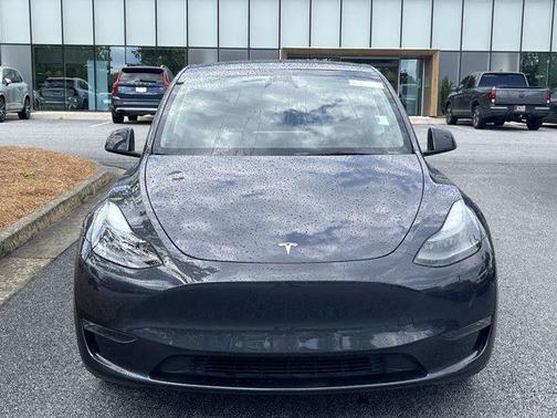 2024 Tesla Model Y Long Range Dual Motor All-Wheel Drive