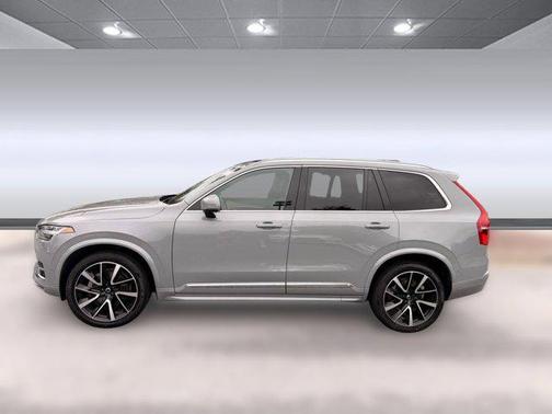 2024 Volvo XC90 B6 Plus Bright Theme 7-Seater