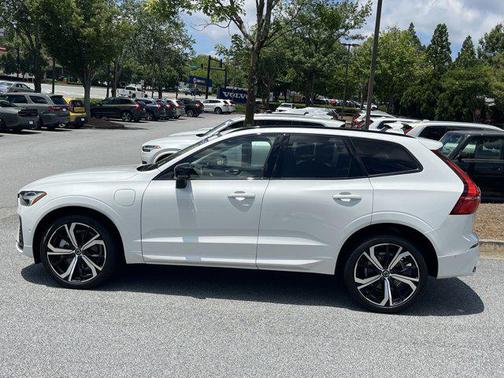 2025 Volvo XC60 Plug-In Hybrid T8 Ultra